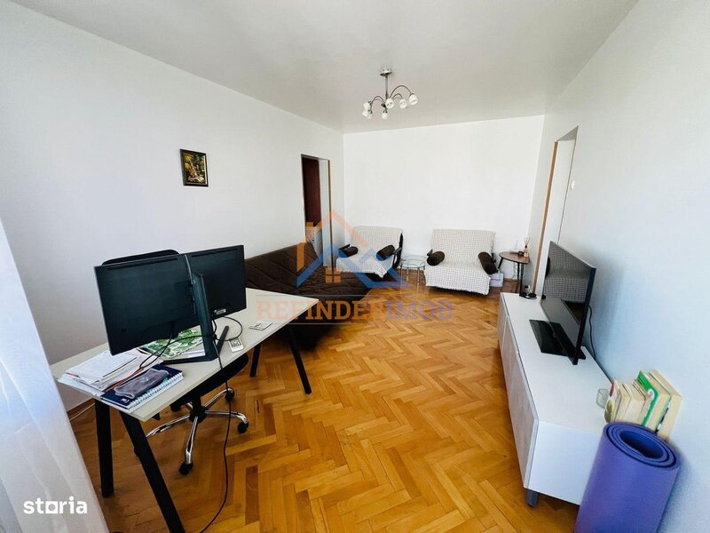 Titan, scoala 195 Hamburg, apartament 2 camere, parcare,