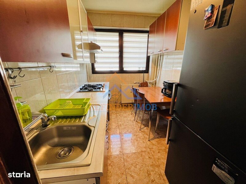 Titan, scoala 195 Hamburg, apartament 2 camere, parcare,